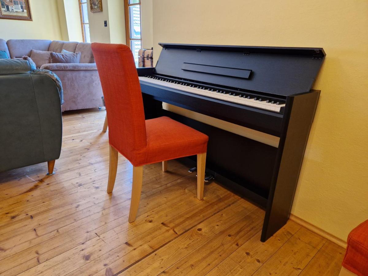 Amazing 5 Bedroom House Krumlov 82 - 4 Min Walk To Main Square Český Krumlov Eksteriør billede