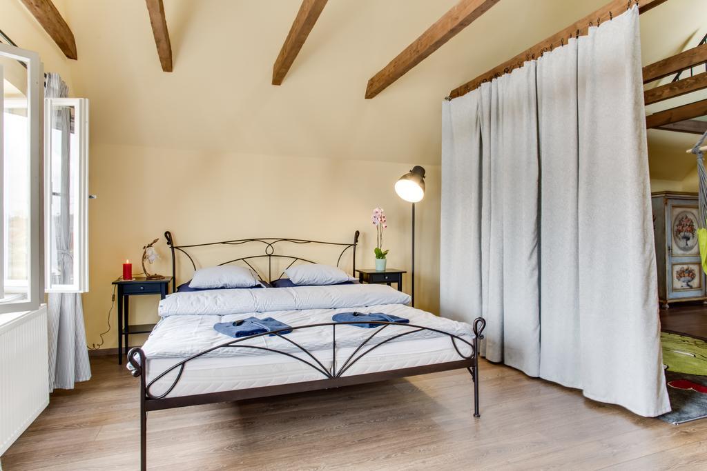 Amazing 5 Bedroom House Krumlov 82 - 4 Min Walk To Main Square Český Krumlov Eksteriør billede