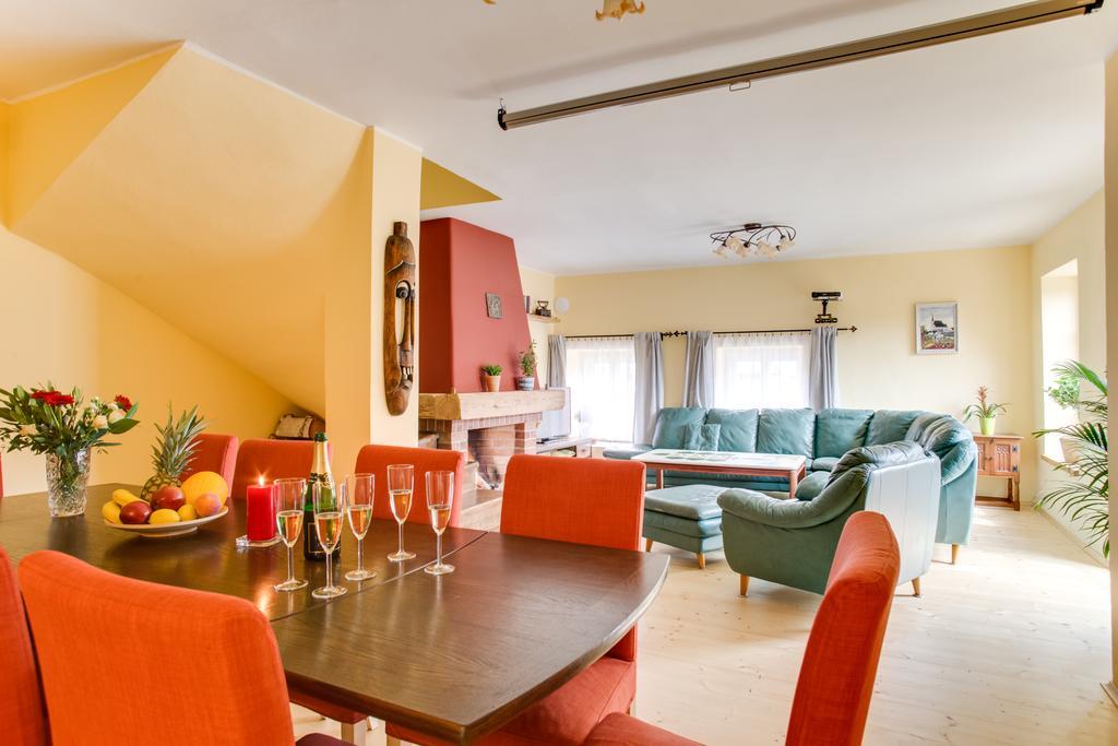 Amazing 5 Bedroom House Krumlov 82 - 4 Min Walk To Main Square Český Krumlov Eksteriør billede