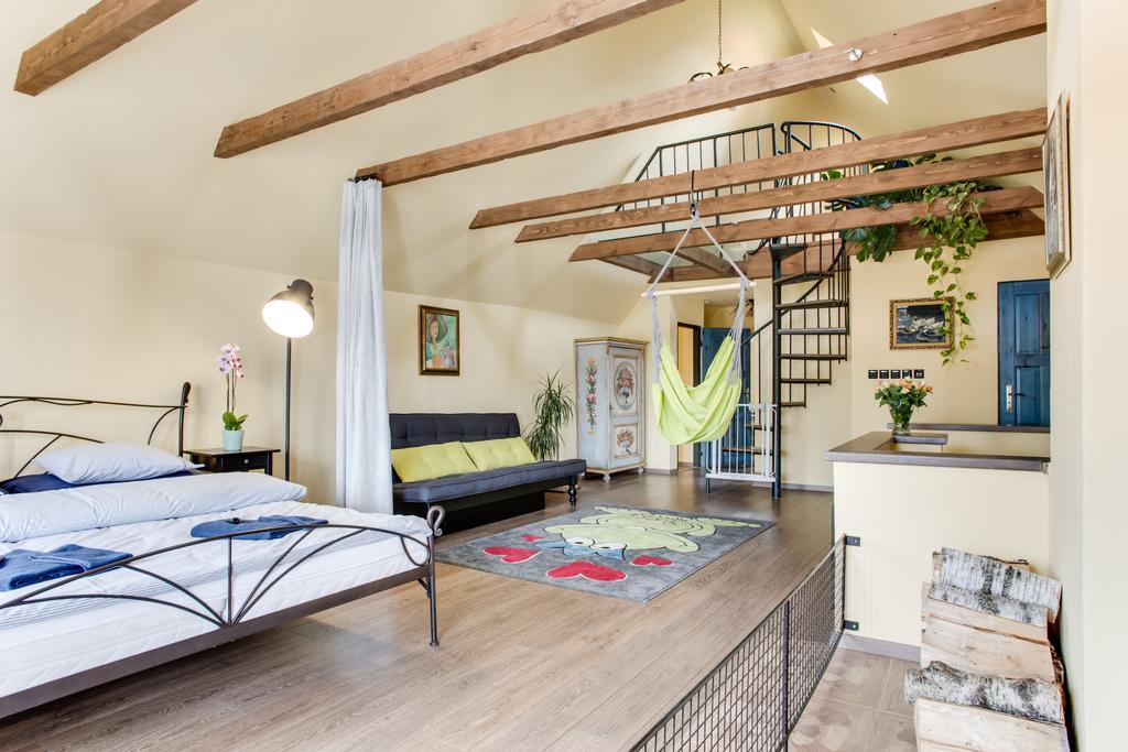 Amazing 5 Bedroom House Krumlov 82 - 4 Min Walk To Main Square Český Krumlov Eksteriør billede